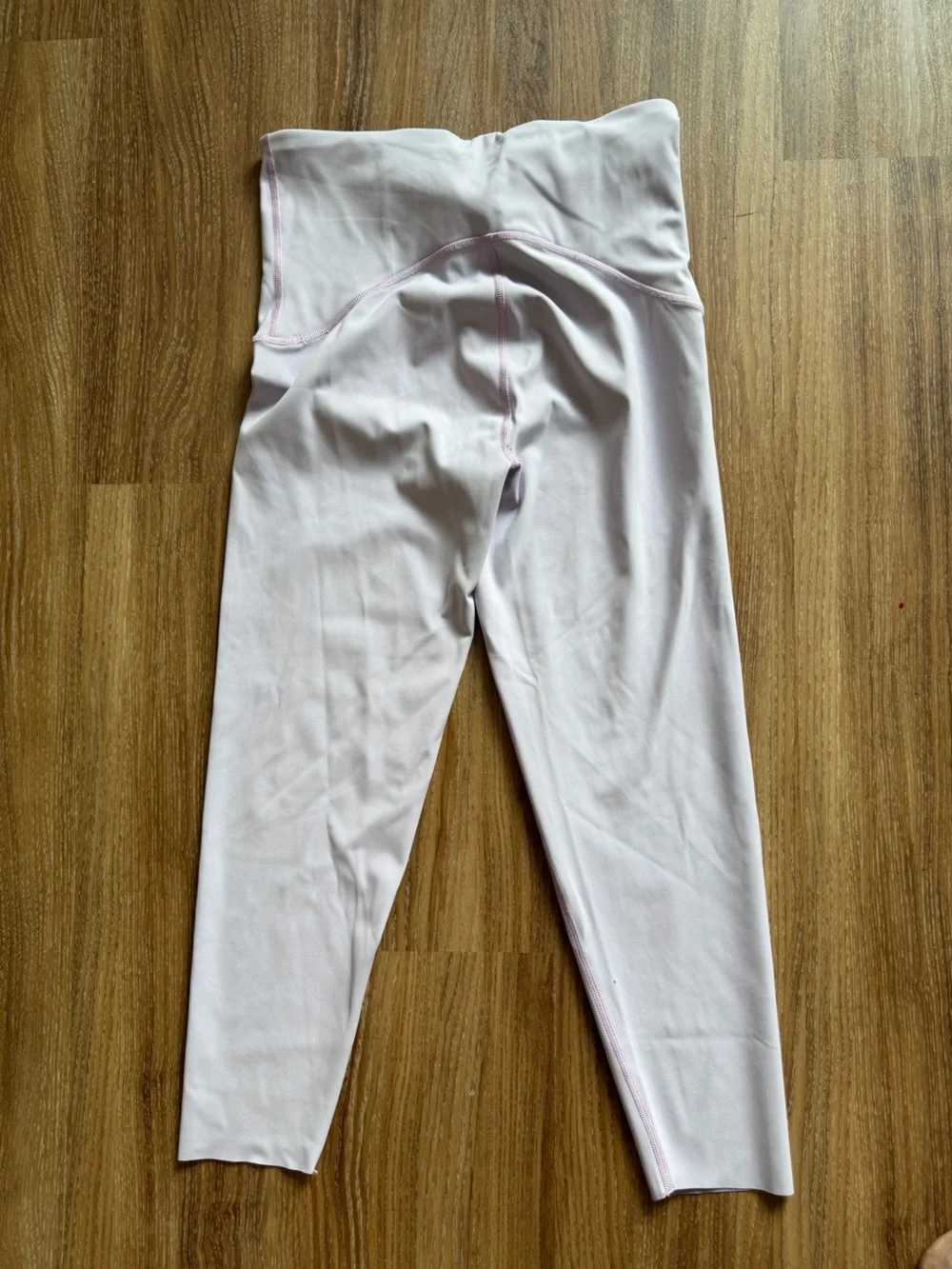 SPANXshape® Booty Boost®
7/8 Leggings in lavender - Picture 5 of 5